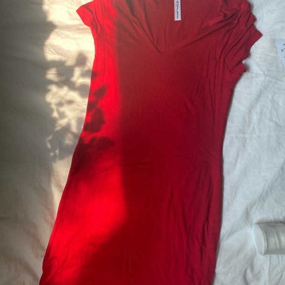 Mendocino Red Dress - Picture 2 of 3